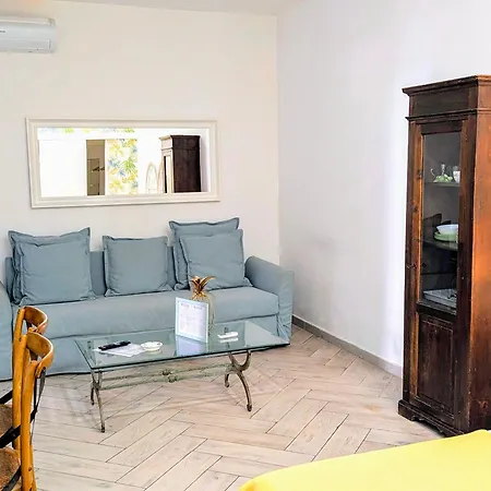 Апартаменты Art Flat Неаполь