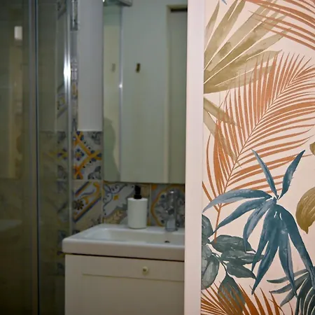 アパート Art Flat ナポリ